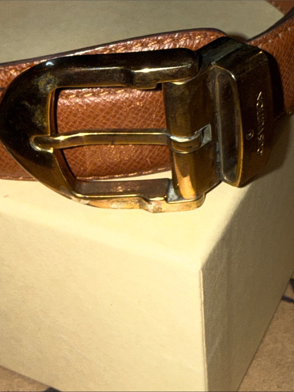 Louis Vuitton leather belt size 85/34